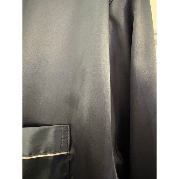 Womans Silky Feel Gray Pajama Set Top & Bottoms Button Up Top Unbranded Large - Picture 13 of 14